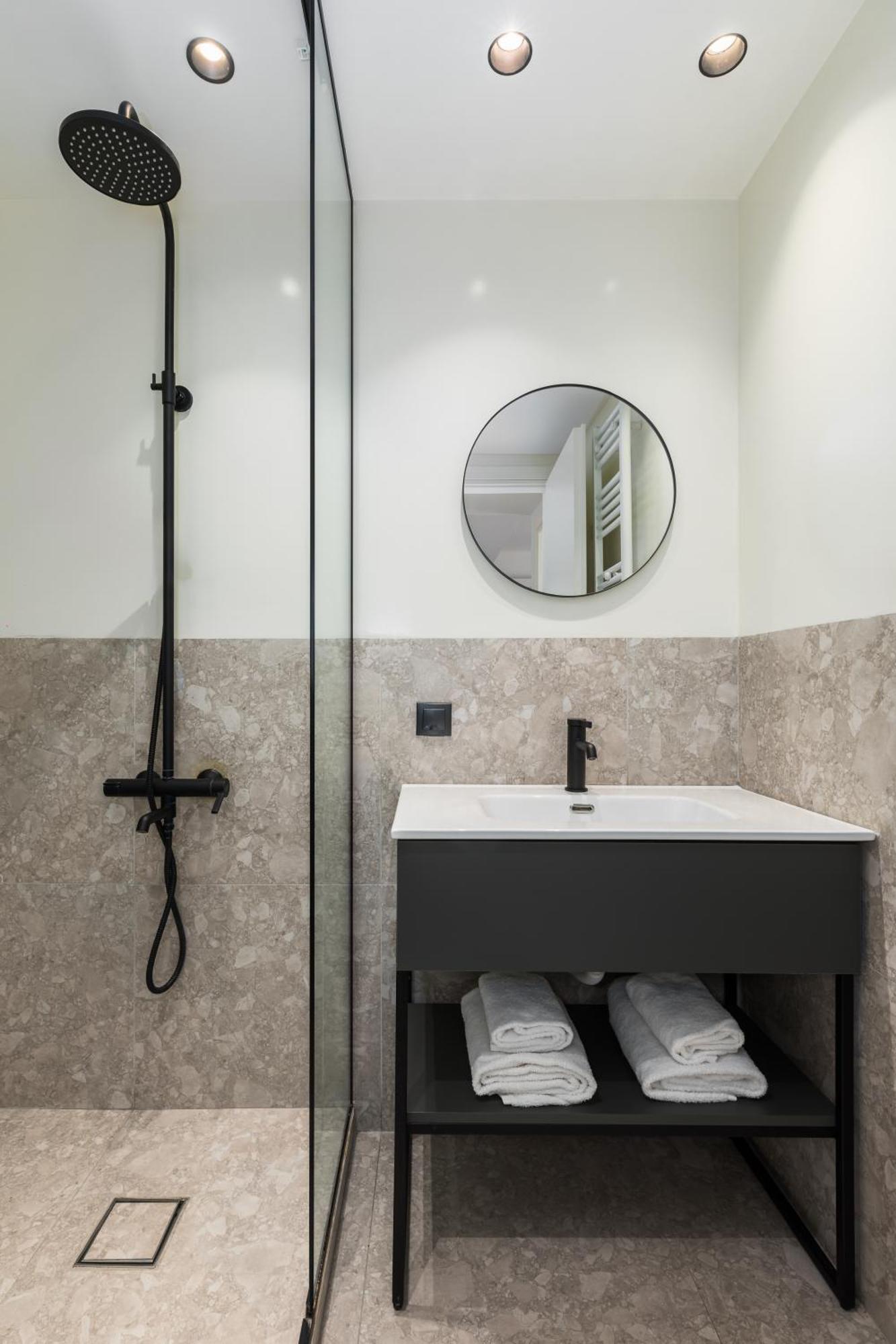 Celine By Halu!, Spacious Apartments Next To Business Hub Soluň Exteriér fotografie